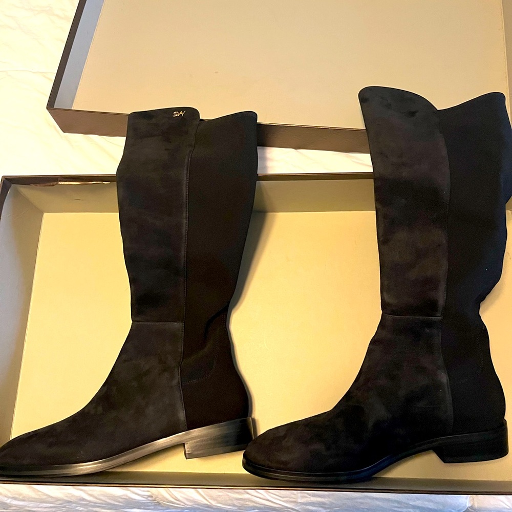 Stuart Weitzman KEELAN city boot, NWOT, size 8, black, retail $695!